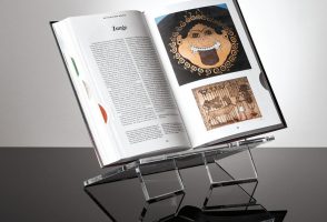 The 10 Best Book Stands of 2018